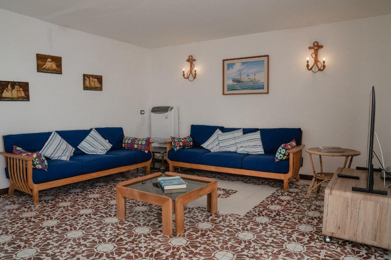 Be Your Home - Appartamento 4 Camere Sul Mare Scesa Al Mare Privata Санта-Маринелла Экстерьер фото