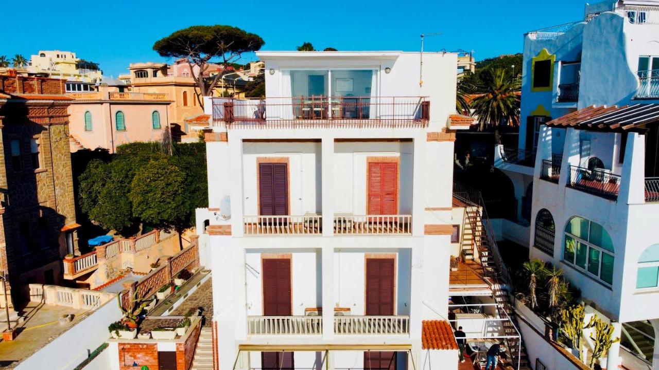 Be Your Home - Appartamento 4 Camere Sul Mare Scesa Al Mare Privata Санта-Маринелла Экстерьер фото