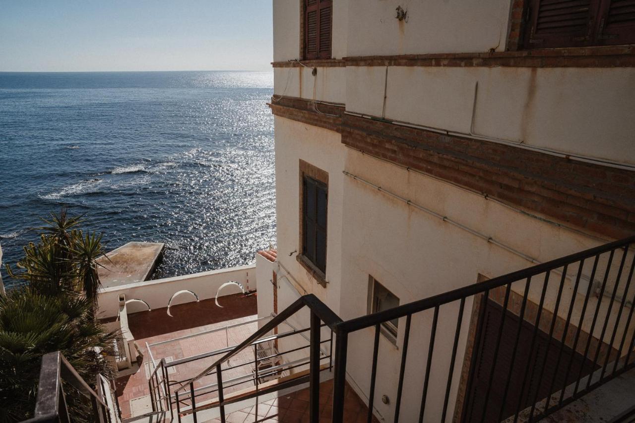 Be Your Home - Appartamento 4 Camere Sul Mare Scesa Al Mare Privata Санта-Маринелла Экстерьер фото