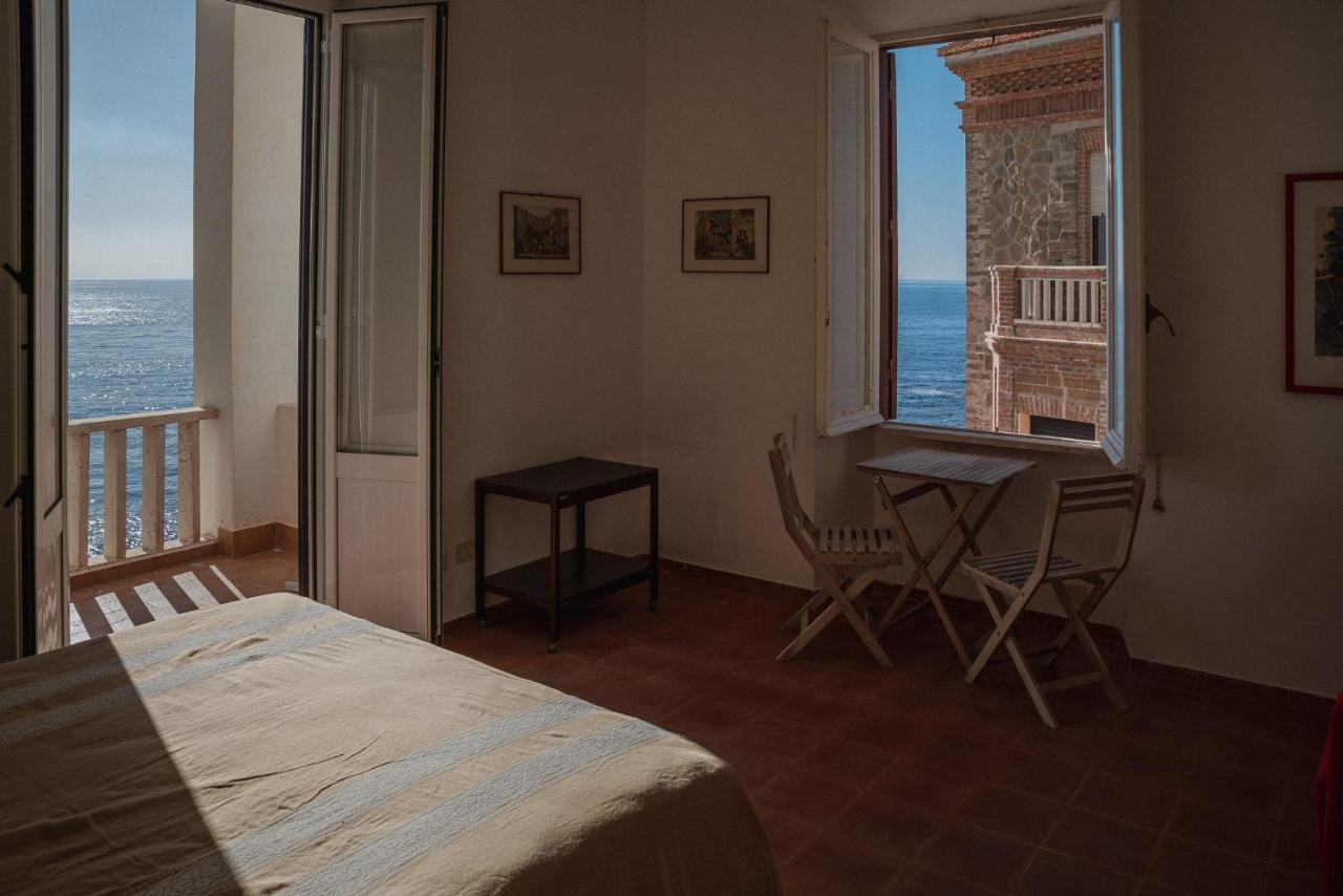 Be Your Home - Appartamento 4 Camere Sul Mare Scesa Al Mare Privata Санта-Маринелла Экстерьер фото