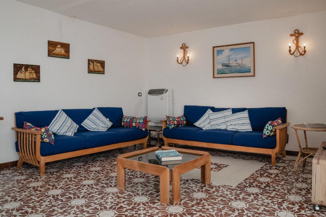 Be Your Home - Appartamento 4 Camere Sul Mare Scesa Al Mare Privata Санта-Маринелла Экстерьер фото